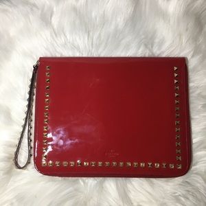 valentino envelope clutch red patent leather with gold rockstud